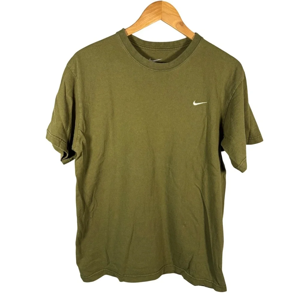 Nike‎ Loose Fit Short Sleeve T-Shirt Olive Green Embroidered Swoosh Small Mens